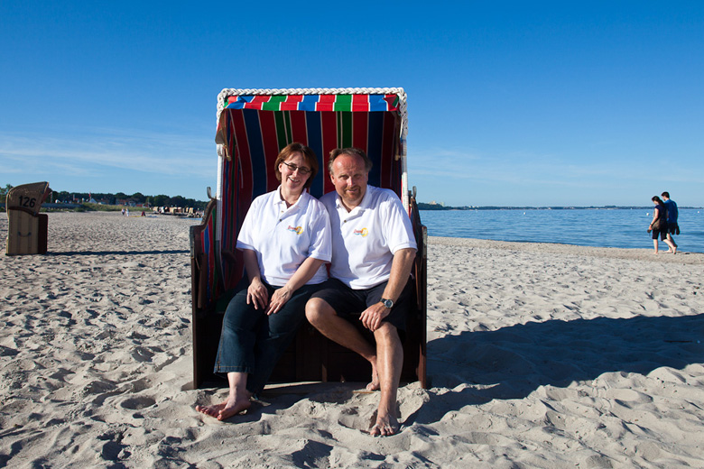 Strandkörbe am gepflegten Ostseestrand in Haffkrug